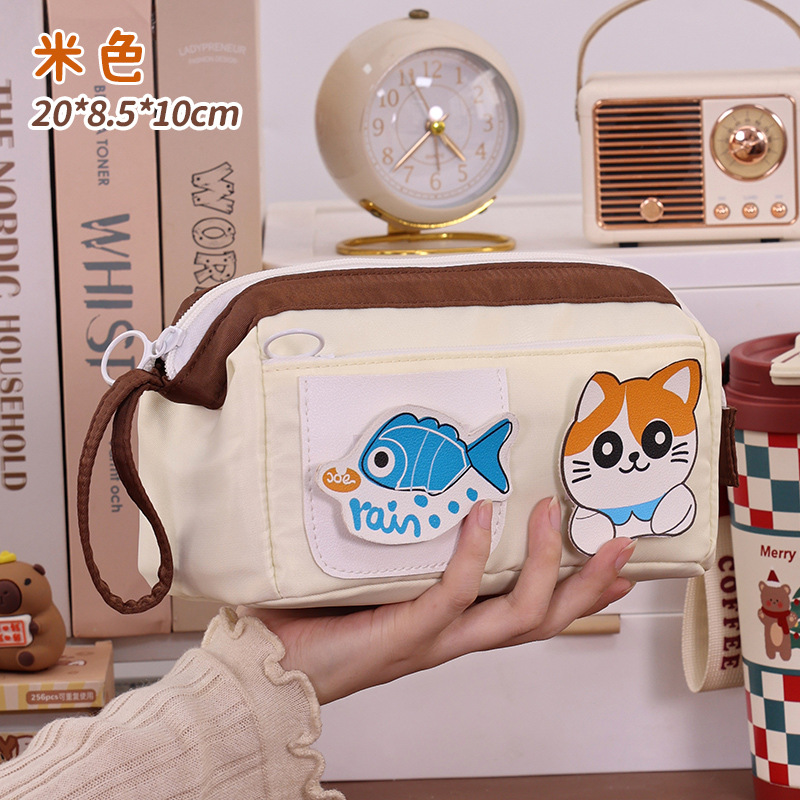 Nuevos productos de la temporada escolar estuche para lápices de alambre de acero estilo ins de dibujos animados lindo estuche para lápices de papelería de gran capacidad para niñas de alto valor