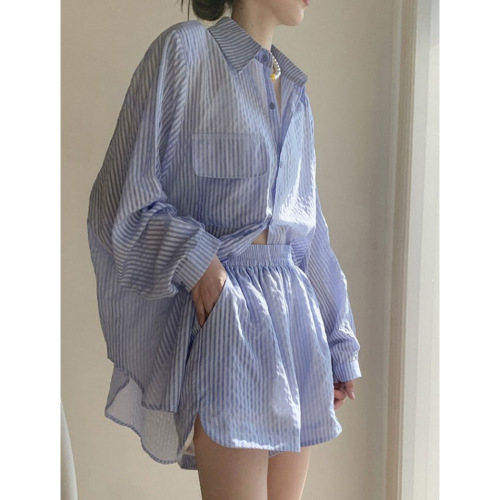 Fashionable casual striped suit for women 2026 summer new style thin loose sunscreen top and shorts two-piece set of foreign style