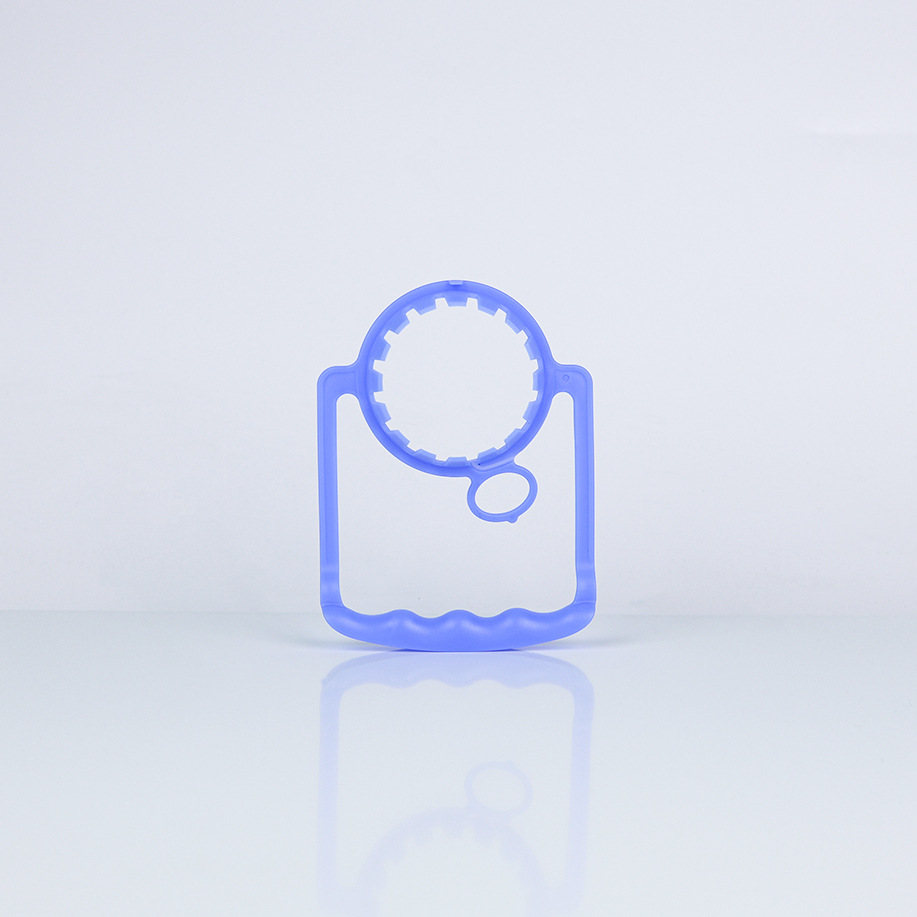 Fábrica de fuente al por mayor botella de agua potable desechable 55 calibre botella de bebidas PE mango mango de plástico