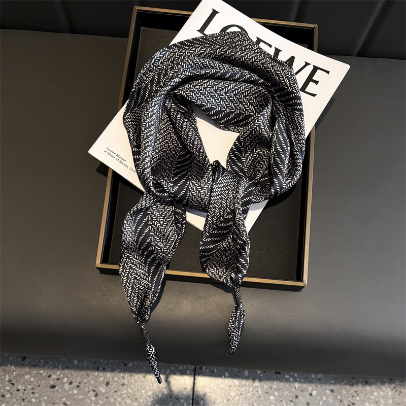 New Retro Imitation Silk Triangle Scarf Japanese Style Fresh New Tie-dyed Silk Scarf Artistic All-match Silk Scarf Shawl Women