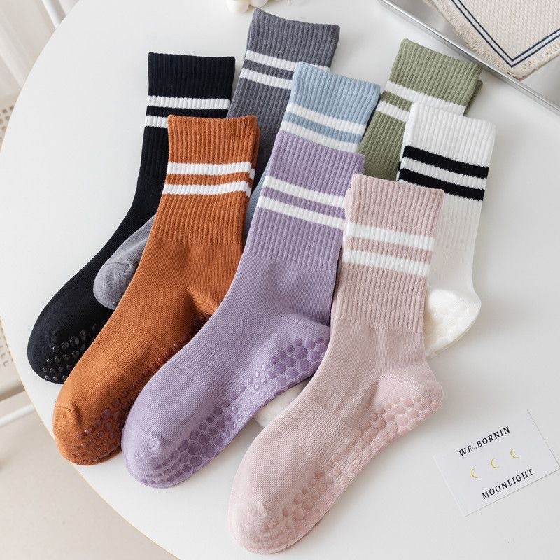 Pantalones de medias para niños y niñas, puntos antideslizantes, pantalones de medias para interiores, calcetines deportivas paralelas casuales coreanas al aire libre.