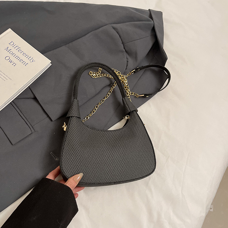 Primavera y verano bolsos de cadena bolsos populares bolsos de cinturón bolsas de mano bolsas de mano nuevas mujeres este año bolsas 2025 nuevas