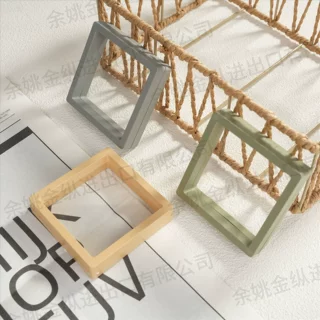 好物PE透明防尘薄膜珠宝穿戴甲展示架文玩悬浮首饰盒衣柜DY小盒子