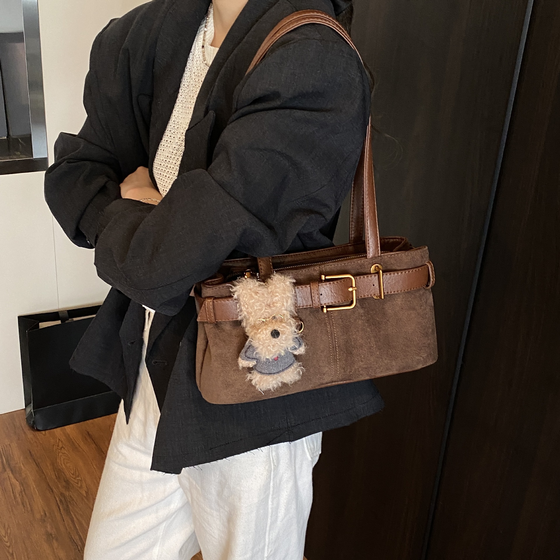 Korean Niche Retro Suede Baguette Shoulder Bag For Women - New Luxury Versatile Commuter Motorcycle Bag - Thumbnail 2