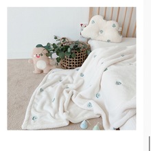 韩国ins风刺绣动物头儿童毛毯秋冬婴儿盖毯抱毯抱被宝宝午休盖毯