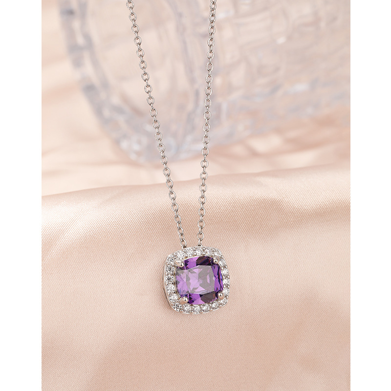 Collar de azúcar de plata de ley 925 Colgante de circón de nicho de lujo ligero femenino 2024 estilo explosivo de alta gama Cadena de clavícula