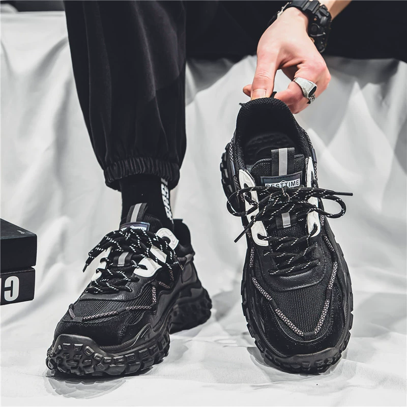 Winter breathable universal comfortable tires for leisure