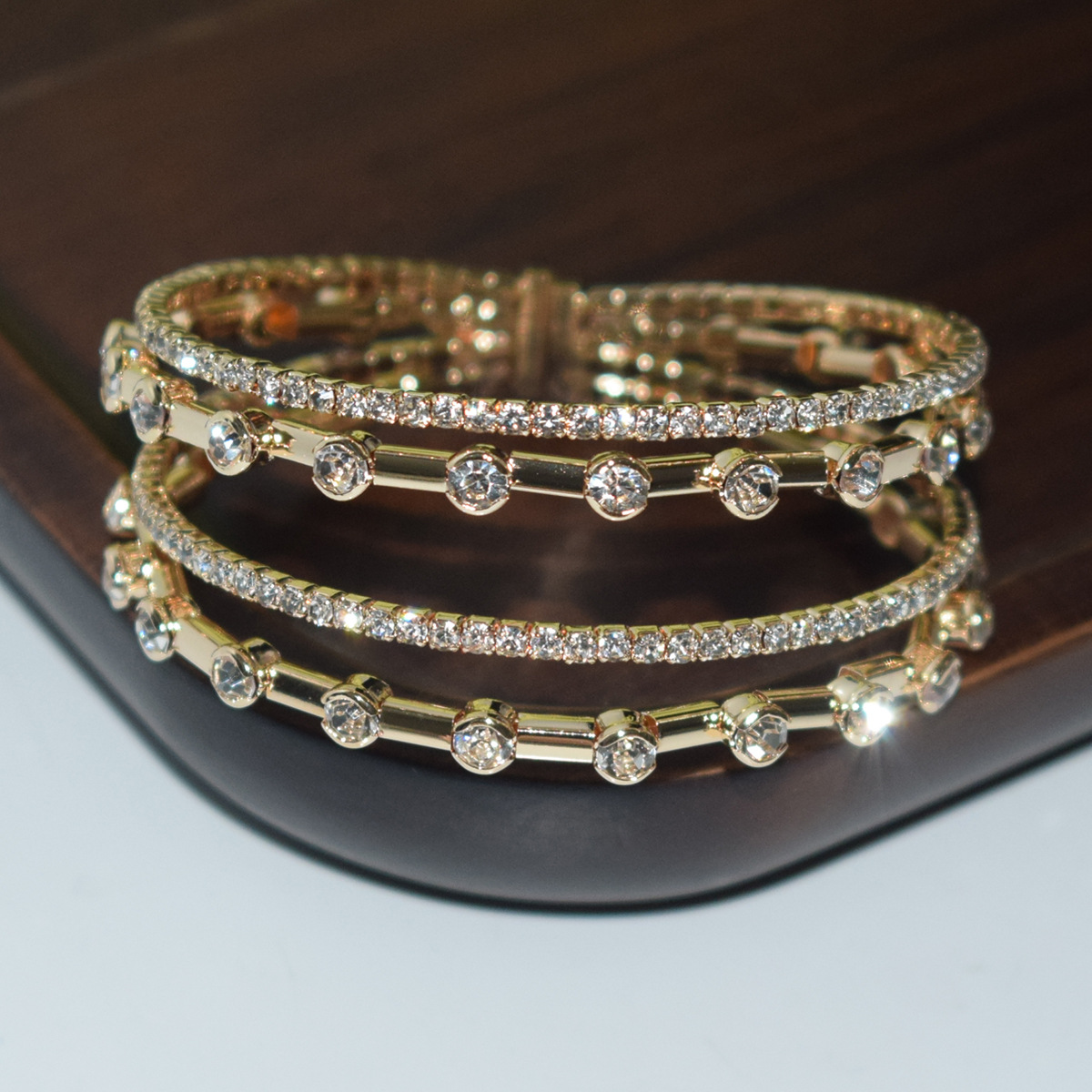 Braccialetto con catena a 5 file di tubi di rame esplosivi, con diamanti pieni e strass, da donna, con catena a griffe, gioielli_voghion.com