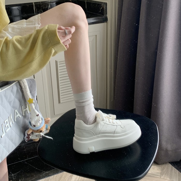 Piero de vaca ~ la misma altura de 8,5 cm de la grapa de la madre, agrietamiento universal, zapatos casuales cómodos de suela gruesa, zapatos blancos para mujeres