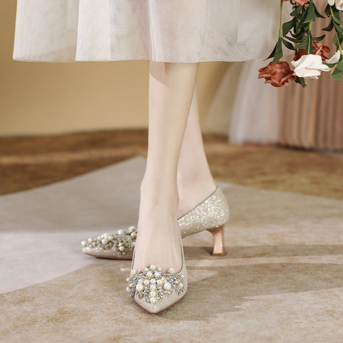 C588-13 Pointed Toe High Heel Wedding Shoes  New French Fashion Low Heel Single Shoes Versatile Plus Size Women's Shoes 40-43