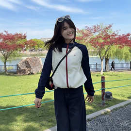 美式连帽设计感拼接防晒衣短外套女装2026夏季休闲显瘦运动风开衫