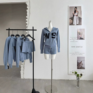 �����ҡ� �{ɫ�Bñë��Ů�����@��ë���⴩ᘿ��_�������\�����b