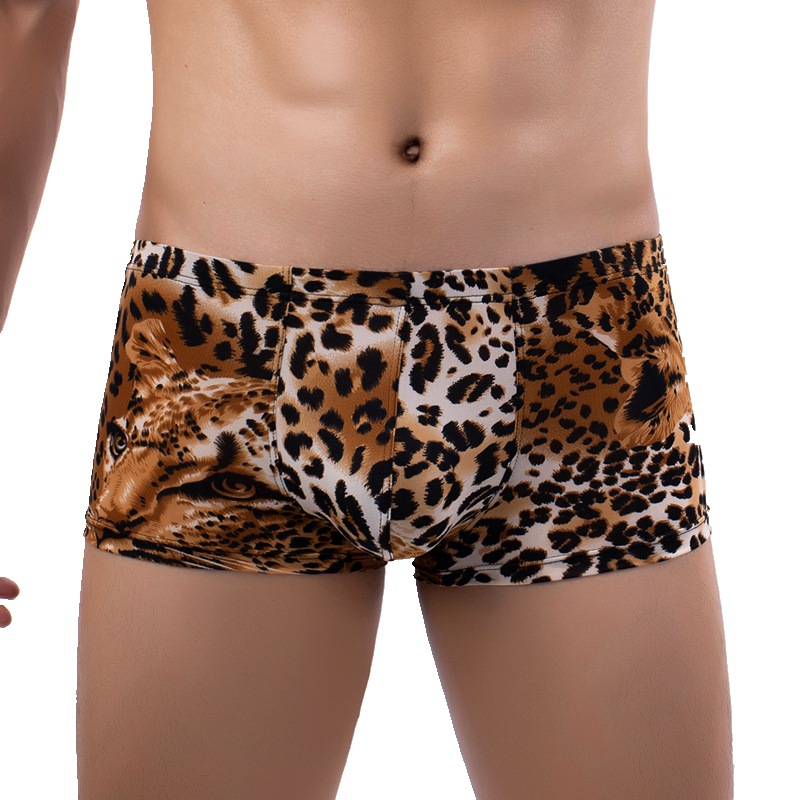 New men's straight-leg briefs with leopard and snake prints, low-rise, sexy, breathable, and comfortable, drop shipping one piece