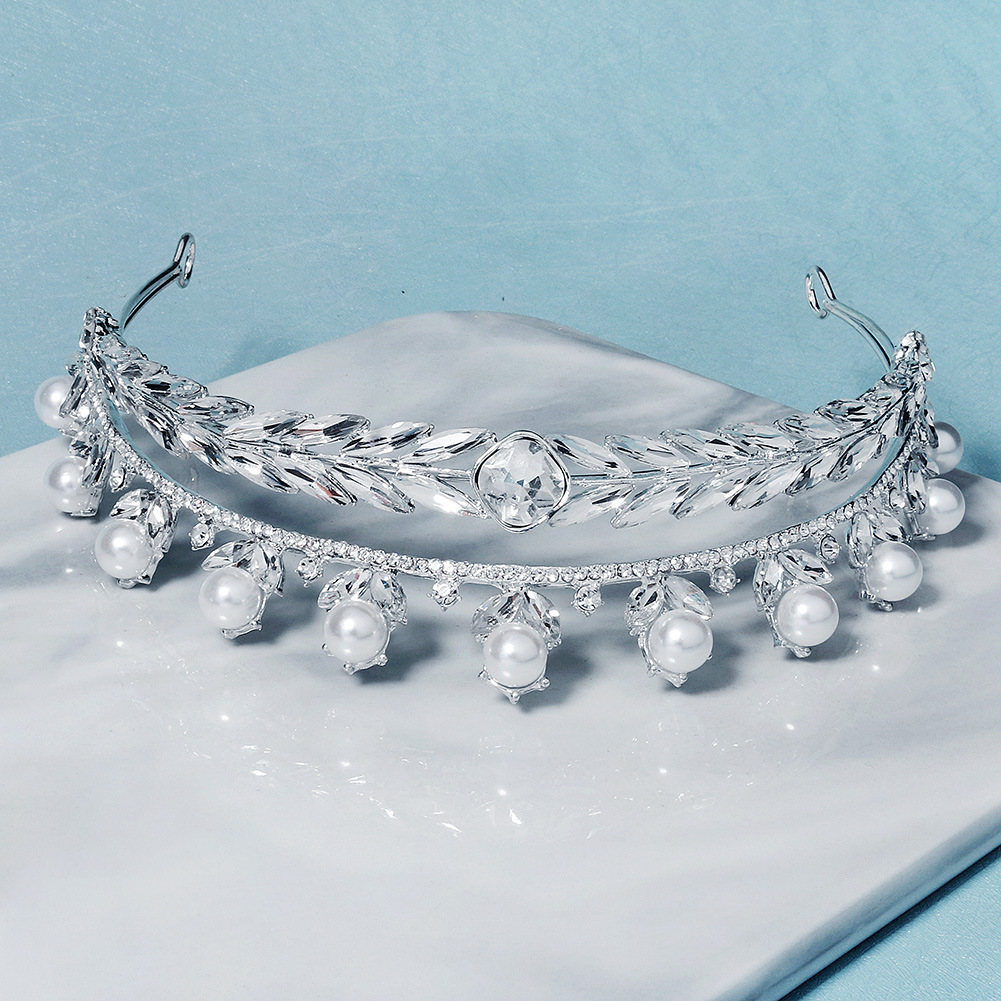 Corona De Aleación De Diamantes De Imitación De Perlas De Trigo Coreano Al Por Mayor Nihaojewelry display picture 8