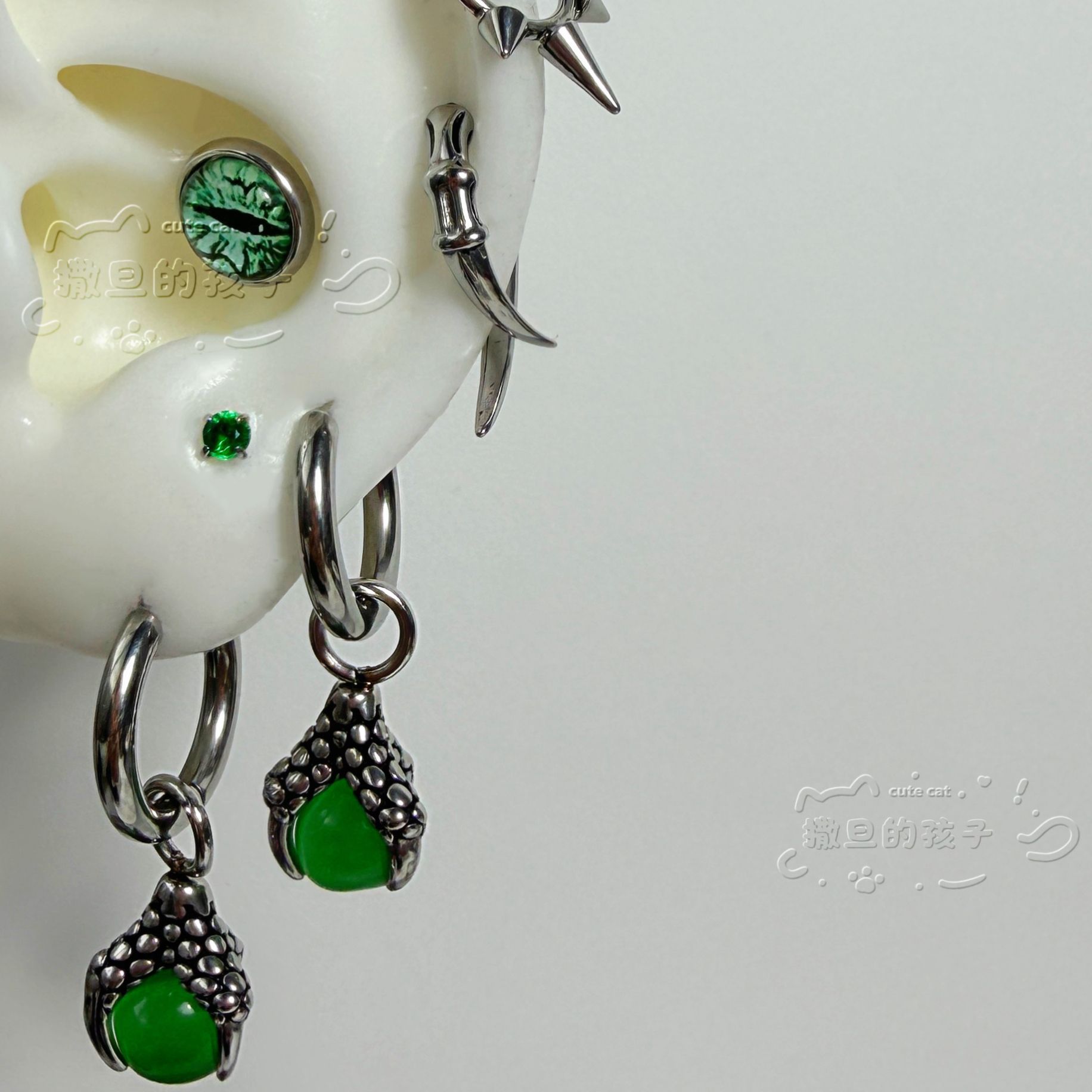 Labret piercing jewelry detail image
