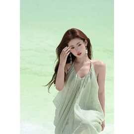 海边度假西北旅游度假裙察尔汗盐湖穿搭连衣裙赛里木湖度假裙