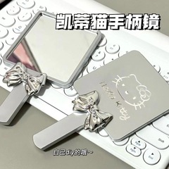 新しいサンリオスクエアポータブルハンドヘルドミラー高精細ハンドル化粧鏡メイクアップ小型ミラー手持ち