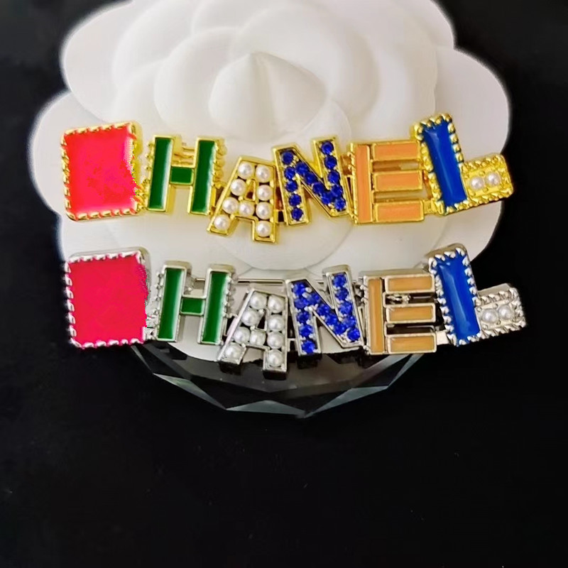 High quality full letter brooch double enamel color craft pearl colored diamond pin small incense pin shoes clothing bags pin buckle