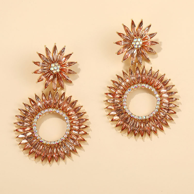 Retro Geometric Alloy Inlay Rhinestones Women's Drop Earrings 1 Pair display picture 3