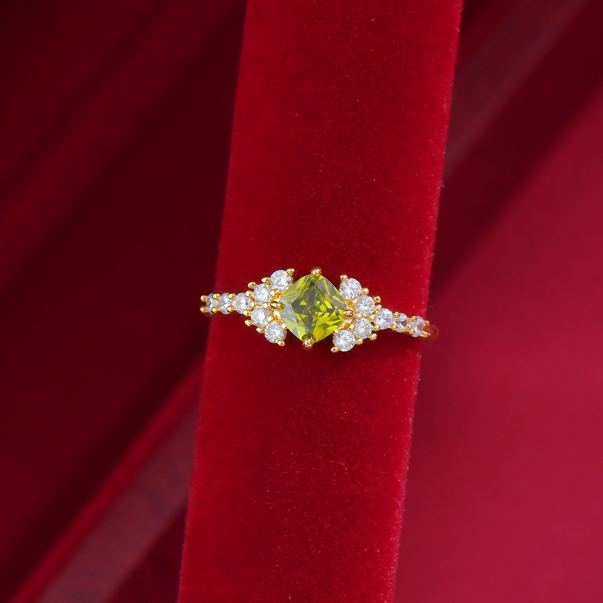 Stackable Plain Band And Tiny Cubic Zirconia Ring Set In Minimalist European Style. Perfect For Work, Daily And Casual Wear. Hypoallergenic And Tarnis_voghion.com