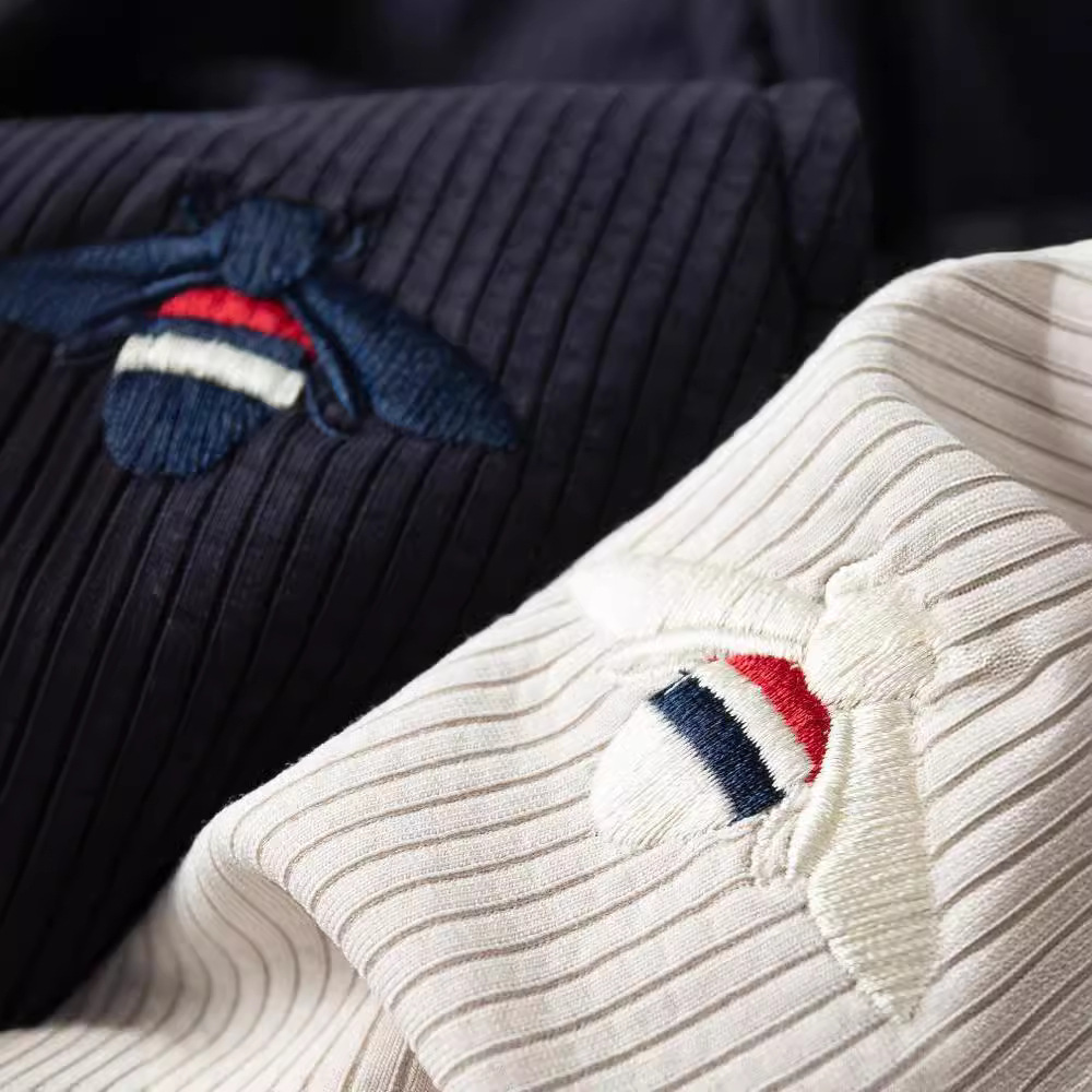 2023 Frühjahr/Sommer bestickte kleine Biene, lässige, trendige Markenmode, vielseitige Schutzhose, enge Sporthose für Herren_voghion.com