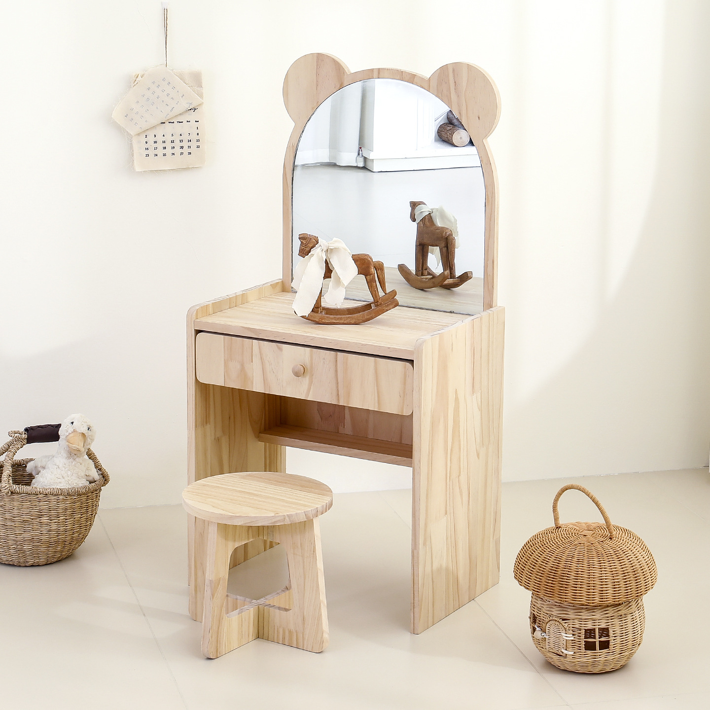 Children's Dressing Table Korean Solid Wood Dressing Table Girl's Play House Bedside Dressing Table Montessori Children's Room Layout