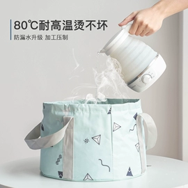 衣架;扫把、簸箕;收纳箱
