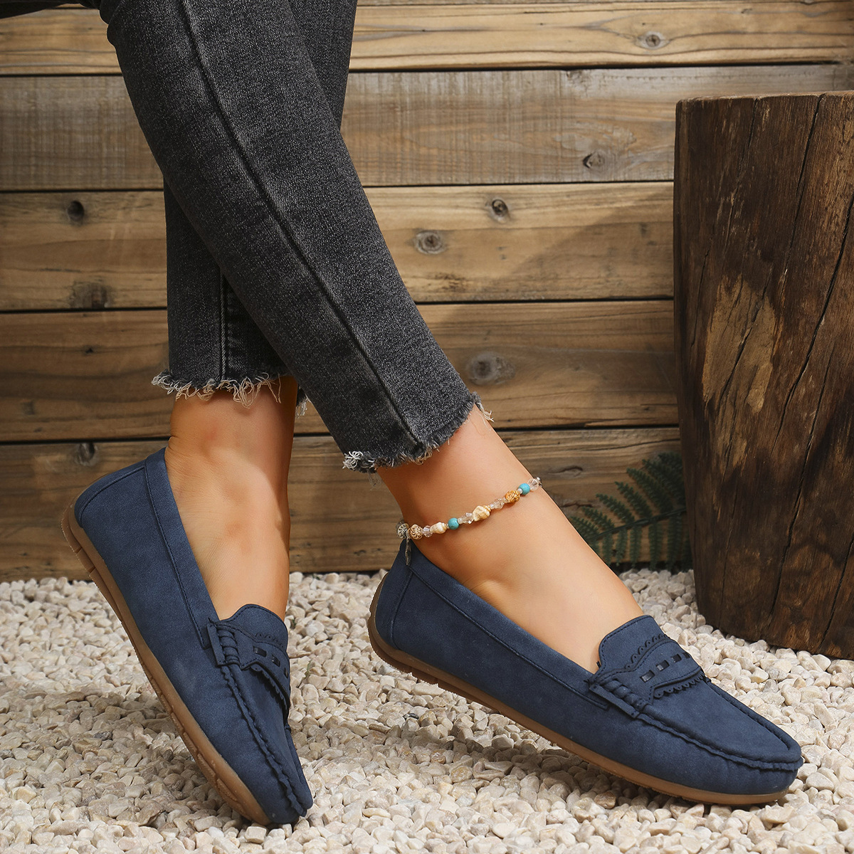 Large Size Popular Export Stitched Laser-Cut Women's Flat Loafers Cross-Border E-Commerce Supply Comfortable Versatile Retro Style