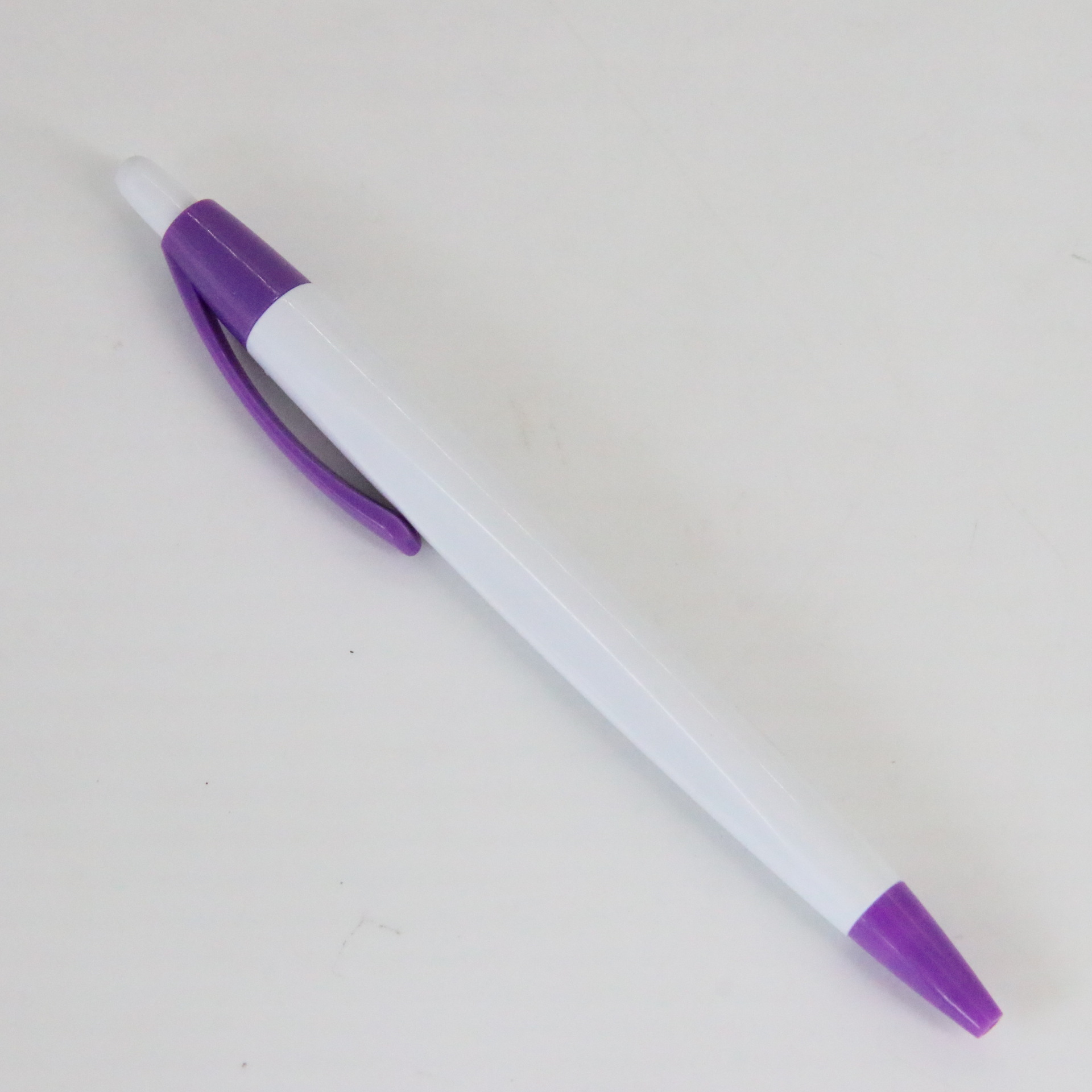 Prensa de plástico bolígrafo Bullet recarga fábrica al por mayor directa Oficina suministros escolares láser logo