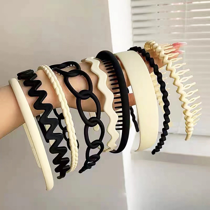 Milky White + Black Set de 9 piezas