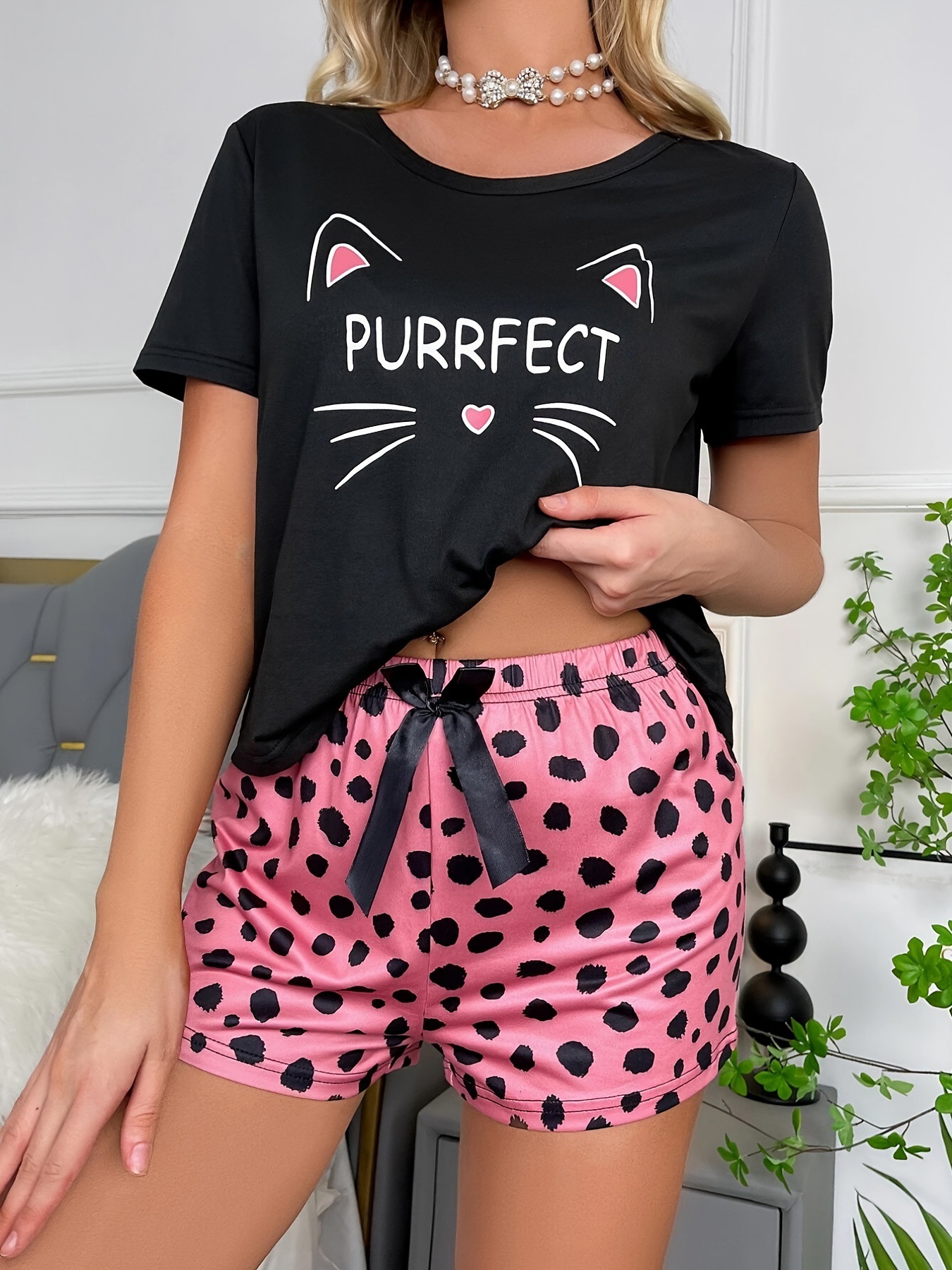 Women's Cute Cat Polyester Milk Fiber Shorts Sets display picture 2
