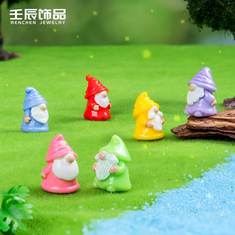 Cross-Border New Product Cartoon Dwarf Dwarf Doll DIY Resin Jewelry Small Accessories Gardening Landscaping Car Ornaments Cross-Border New Product Cartoon Dwarf Dwarf Doll DIY Resin Jewelry Small Accessories Gardening Landscaping Car Ornaments