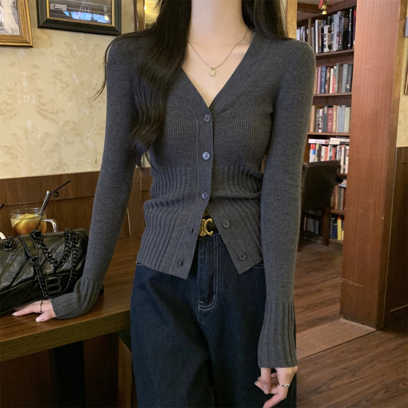 Cross-border Wholesale Autumn and Winter Korean Style Temperament Coat Cardigan Button Slim V-Neck Long Sleeve Knitted Base Shirt for Women Cross-border Wholesale Autumn and Winter Korean Style Temperament Coat Cardigan Button Slim V-Neck Long Sleeve Knitted Base Shirt for Women