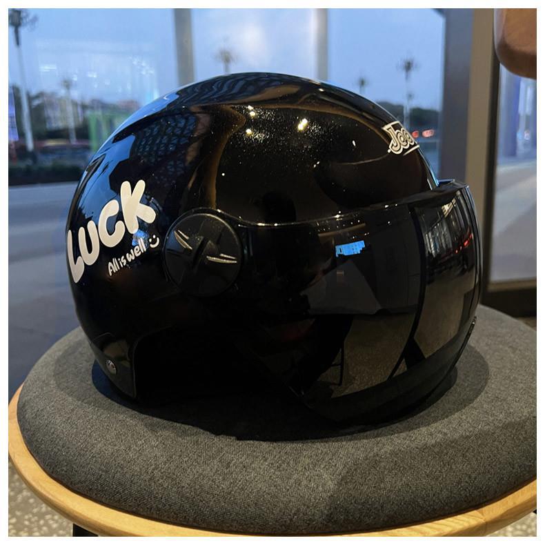 Newly certified electric vehicle helmet for summer, suitable for both men and women, all-season sun protection, motorcycle couple's half helmet, high-end safety helmet