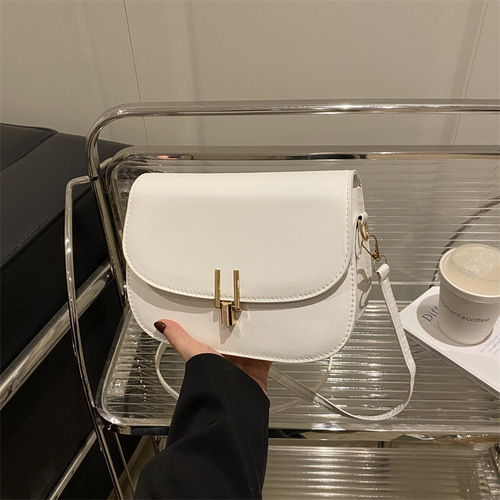 2025 Popular New Trendy Internet Famous Baggy Small Bag Retro Handbag for Women Fashionable Single Shoulder Crossbody Bag 