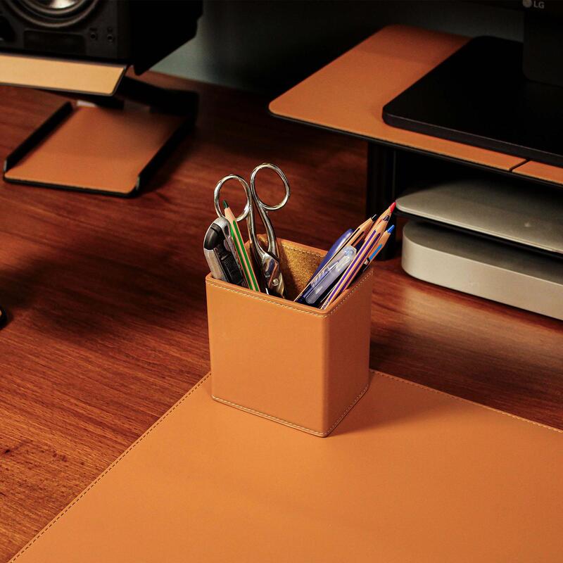 Cross-Border Internet Celebrity Creative Leather Pen Holder New Simple Solid Color Student Stationery Storage Bucket Office Leather Pen Holder