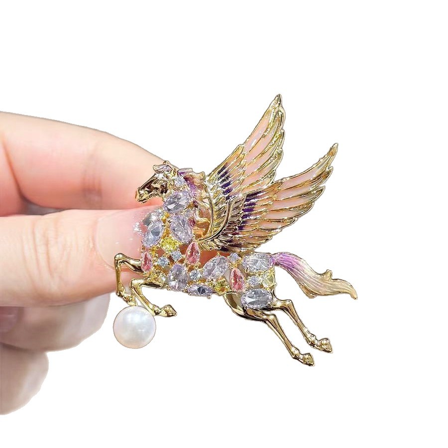 Broche perle pégase style chinois luxe accessoire de mode_voghion.com