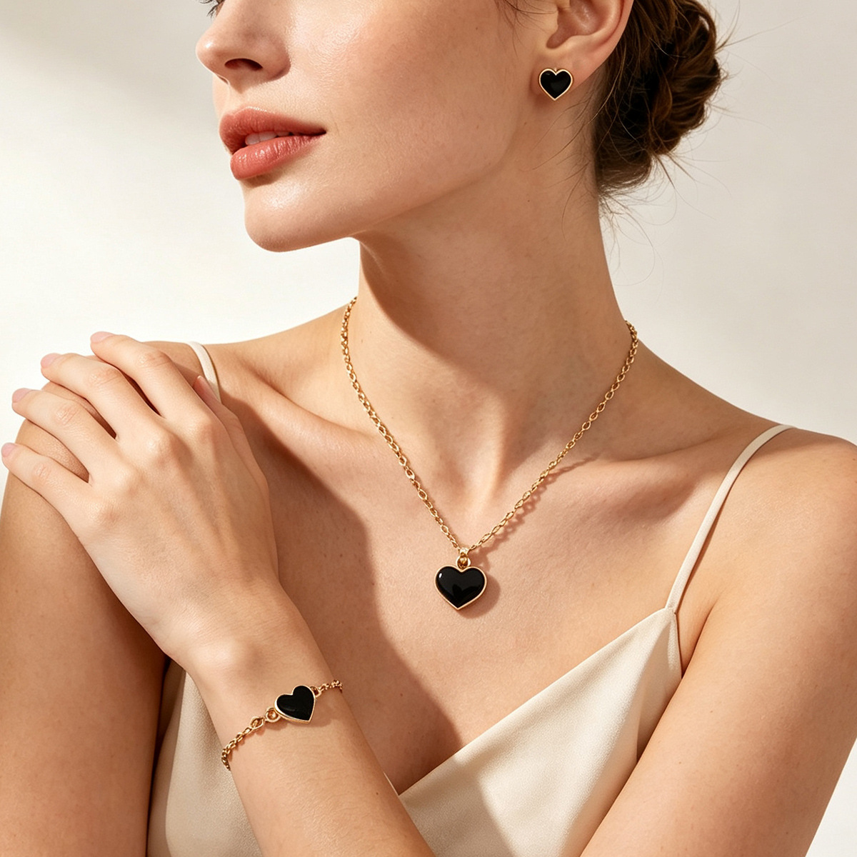 Europe and the United States best selling heart suit jewelry fashion simple Joker bracelet watch accessories jewelry manufacturers wholesale