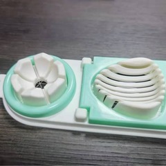 メーカー卸売りプラスチック卵切り器家庭用多機能卵切り器卵スライス分割器キッチンガジェット