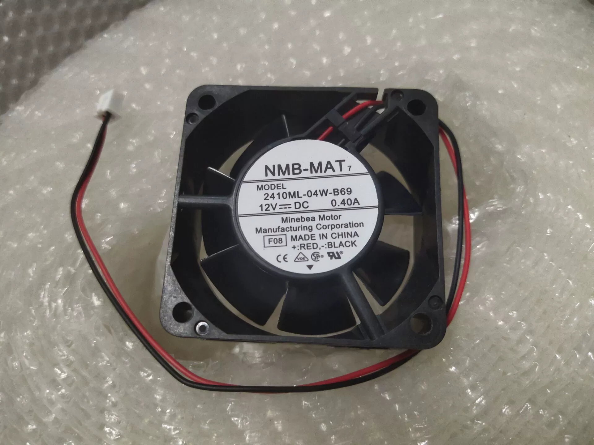 2410ML-04W-B60/B69 12В 0.40А 6СМ 6025 вентилятор 2-провод оригинальный вентилятор NMB