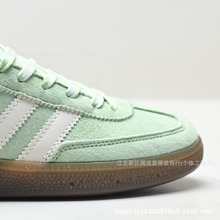 ����ЬSamba�WԺ�LУ�@��ӖŮЬ�\��ЬSpezia�����͹����e��Ь