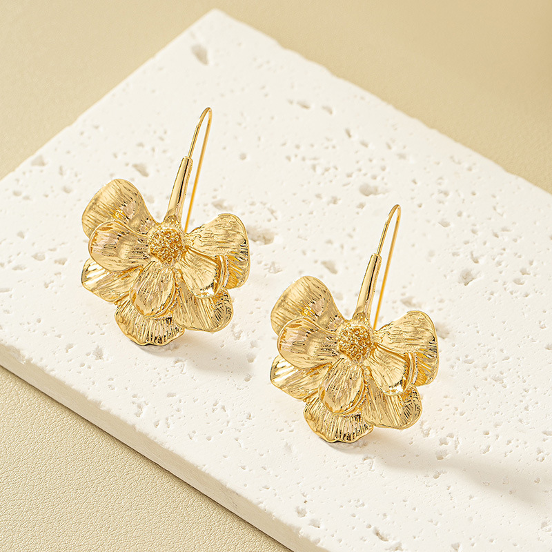 1 Paire Style Ig Exagéré Fleur Placage Alliage Des Boucles D'oreilles display picture 4