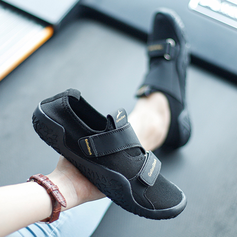 戈倫鯊男休閒防滑減震運動跑步鞋輕便耐磨戶外徒步鞋透氣女開車鞋