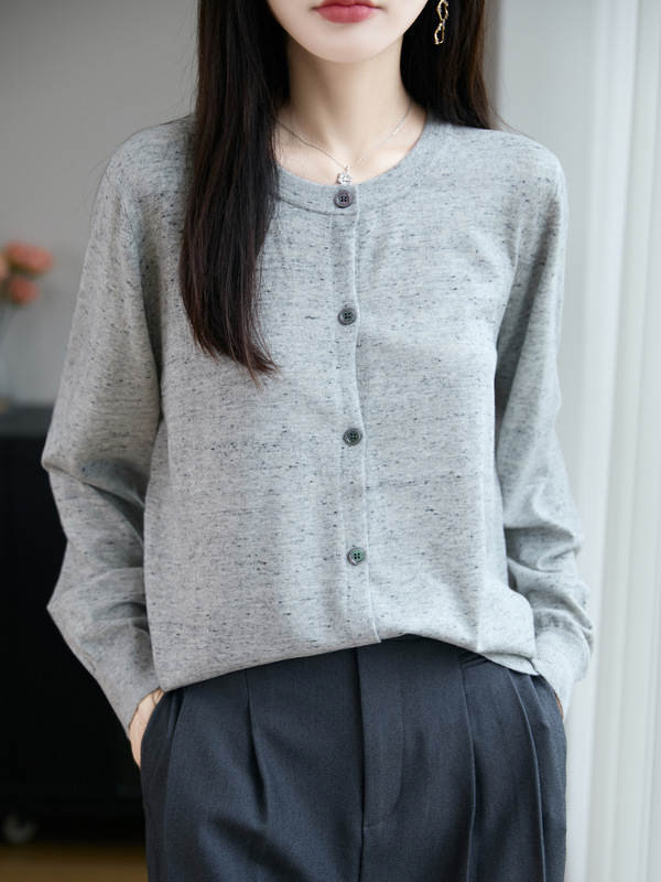 25年早秋新款精纺羊毛圆领针织开衫长袖女点子纱宽松百搭上衣外套|undefined