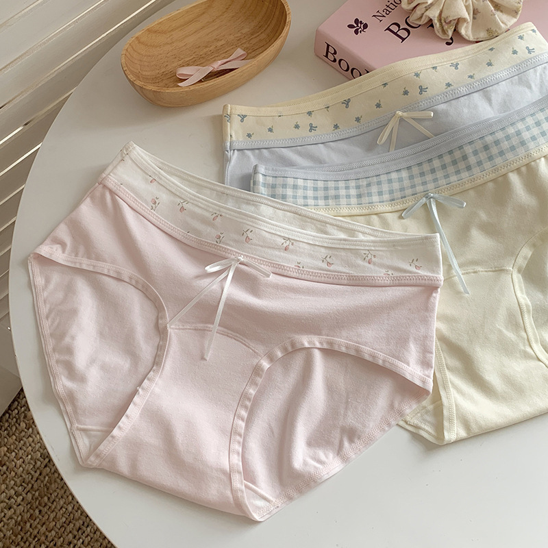 Small Floral Girls' Underwear 10A Antibacterial Extended Pure Cotton Crotch Cotton Mid-Waist Hip-Covering Briefs 2025 New Batch