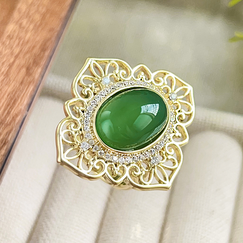 2024 nueva joyería Zhuang Shengsheng simulación europea paloma sangre corindón rojo calcedonia verde retro traje hueco principal 10*14