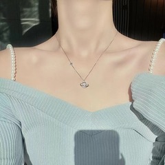 フラッシュダイヤモンドスターネックレスレディース鎖骨チェーンインニッチデザインライトラグジュアリーハイエンドガールフレンドギフト人気の推奨事項
