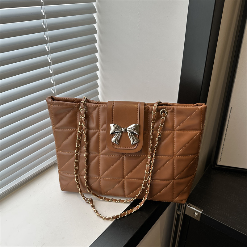 Bolso de cadena de diamante suave de alta calidad bolso de alta capacidad de alta capacidad 2024 nuevo bolso de hombro de moda de todo fósforo bolso grande