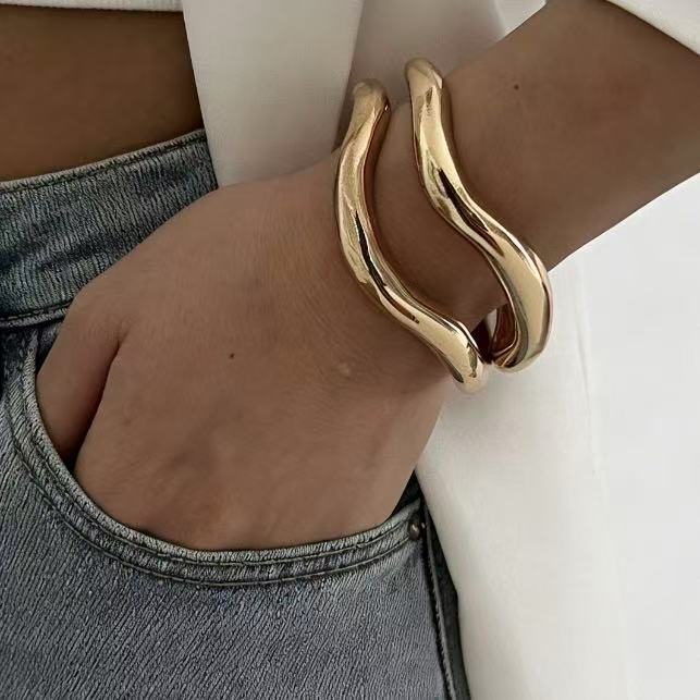 European and American Cross-Border Design-Inspired Irregular Metal Lava Bracelet Fashion Niche Open Smooth Surface Bracelet Set Jewelry