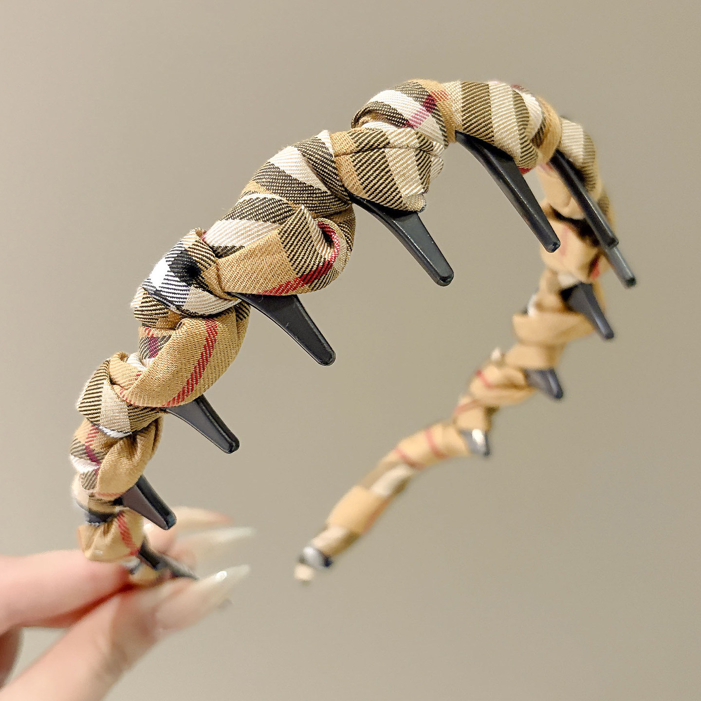Diadema alta para mujer, nueva colección 2026, accesorio para el cabello estilo Chanel francés, elegante banda ancha para el cabello.